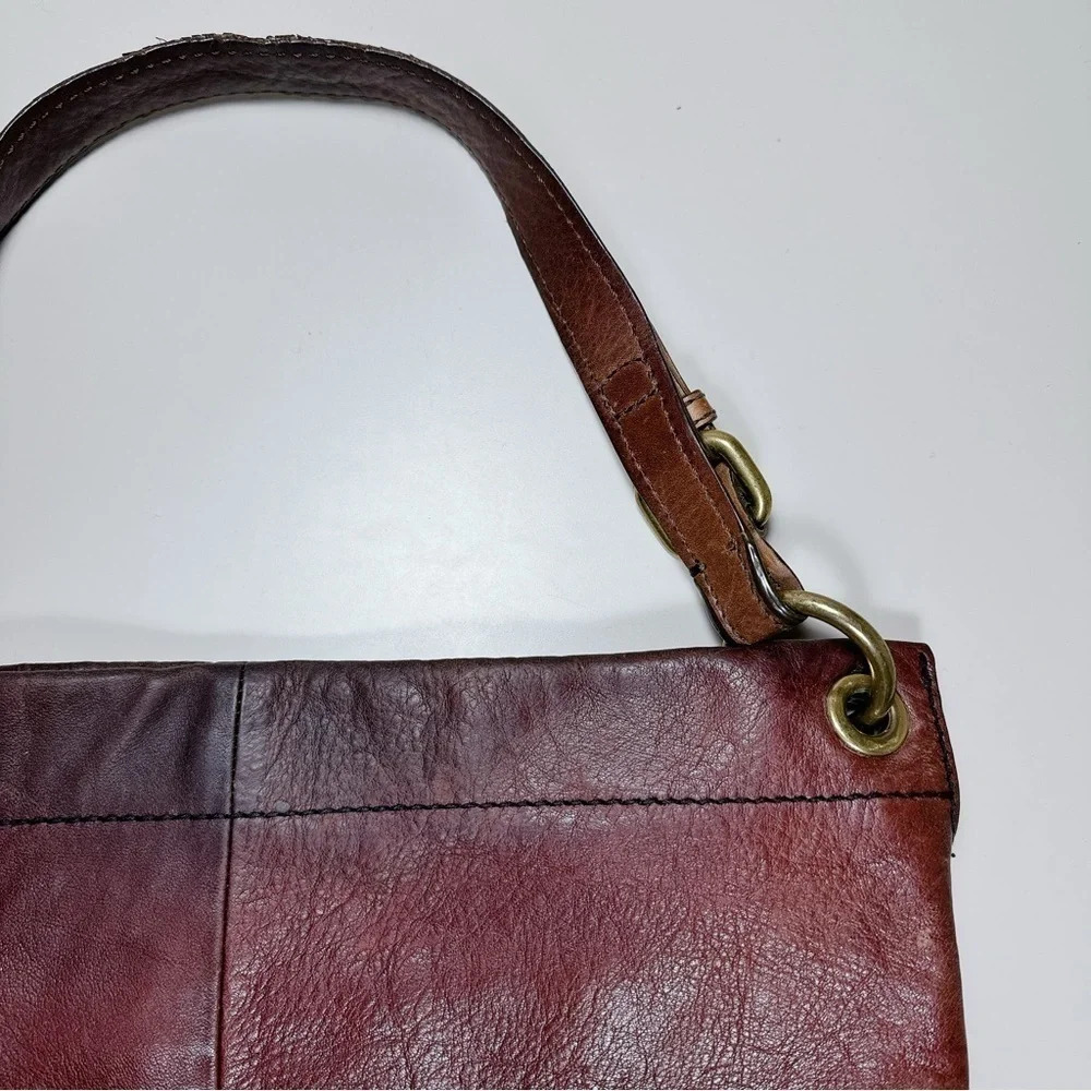 Fossil Women’s Long Live Vintage Leather Explorer Hobo Bag Dark Brown - Picture 6 of 15